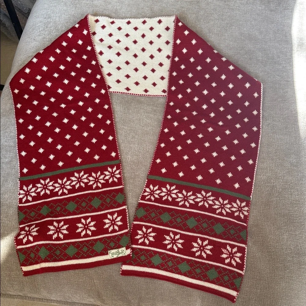 Reversible Life Is Good Red and Green Holiday/Christmas Knit Scarf - Picture 1 of 6
